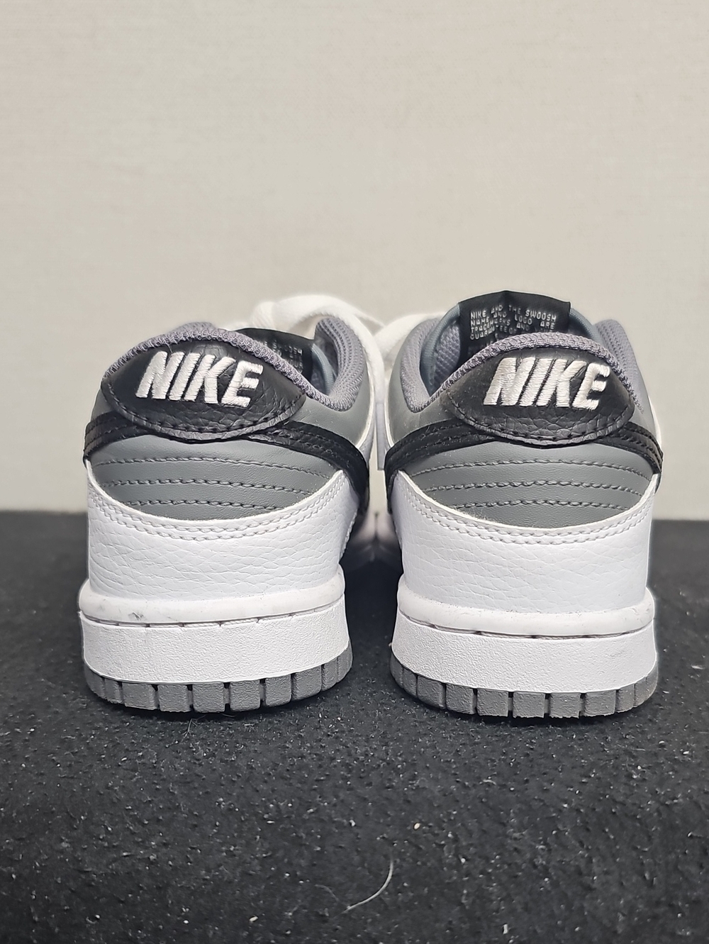 NIKE DUNK LOW SMOKE GREY YOUTH SNEAKERS BFPM-06-086 - Picture 3 of 10